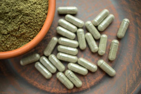 Nature's Tiny Powerhouses Exploring the Potential of Kratom Capsules